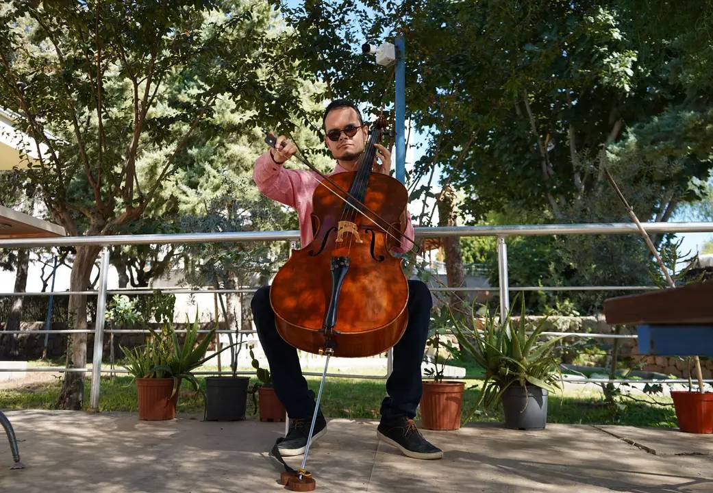 Antalya'da Görme Engelli Öğretmenden Ritimle Şifa 2